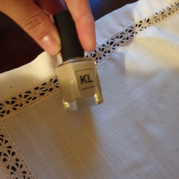 KL POLISH WISHBONE NAIL POLISH - Picture 2 of 3